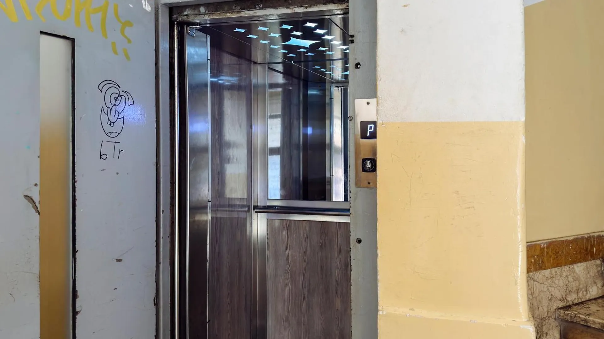 Downtown Central Oasis - Secured Parking Nearby - Self Check In - Metro Station At 1Min Bucarest Rumanía